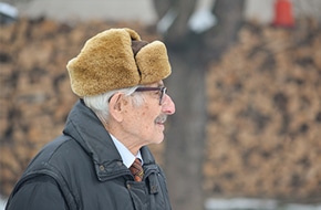 Protect Your Ears from Winter Chill: Tips for Hearing Aid Users